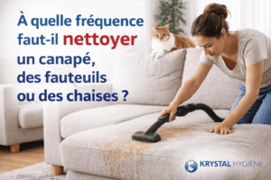 Lire la suite à propos de l’article À quelle fréquence faut-il nettoyer un canapé, des fauteuils ou des chaises ?